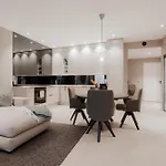 Luxury Penthouse With Amazing Views * سفولفير